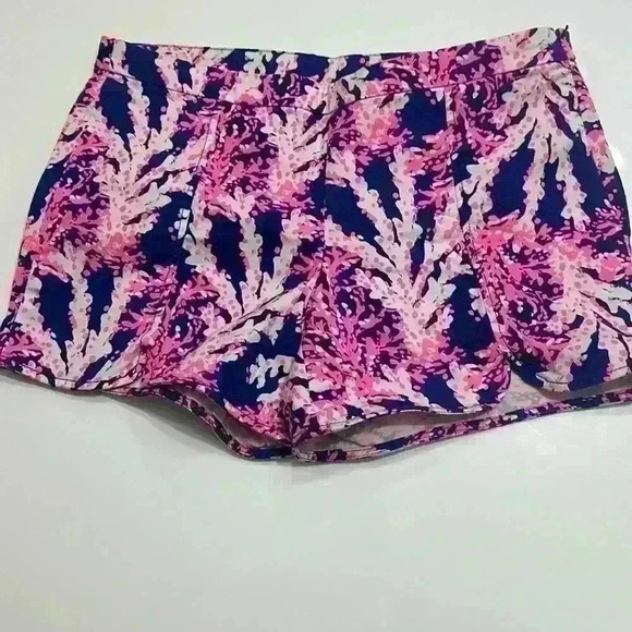 Lilly Pulitzer Size 10 Hazelle Stretch Shorts in Nauti Navy Item# 4J - Picture 3 of 7